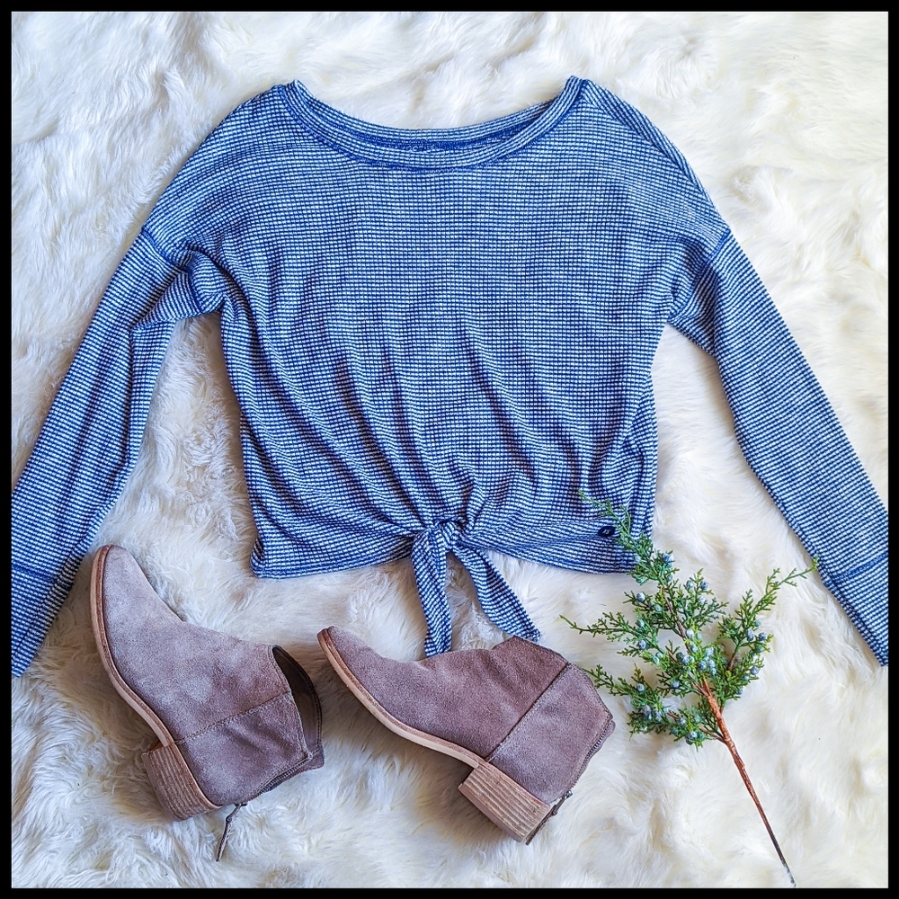 NWT Abercrombie & Fitch Soft Tie Front Top in Blue and White Stripe